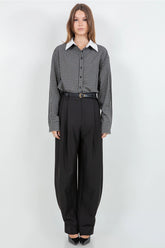 Soft Woven Pleated Trousers W Tapered Leg Opening